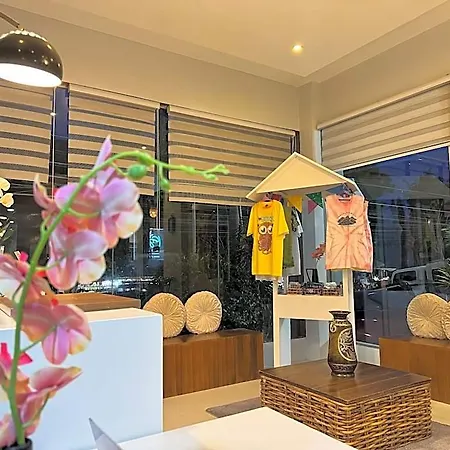 Soi Suites